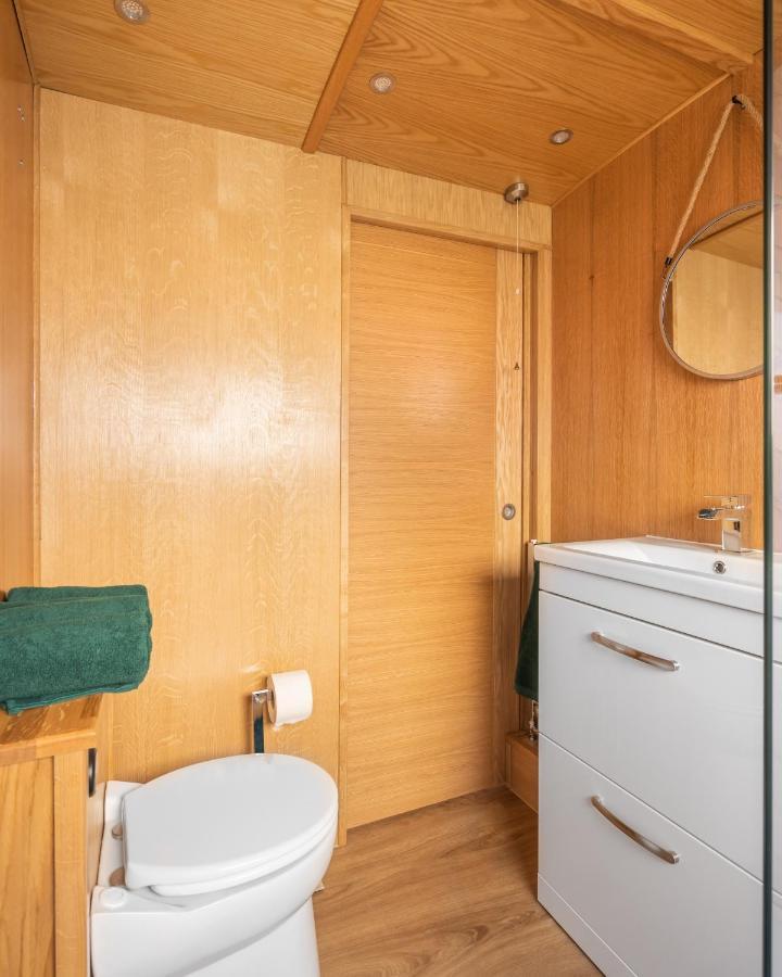 Botel - Houseboats Edimburgo